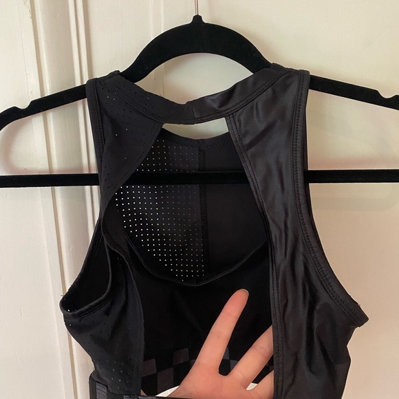 Alala Blocked Pyramid Shiny Jersey Mesh Combo High-Impact Sports Bra - Picture 7 of 8